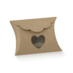 Κουτί pillow box με παράθυρο καρδιά κραφτ 8×8.5x3cm 25τμχ